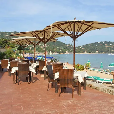 Szálloda Cavaliere Surplage 3*