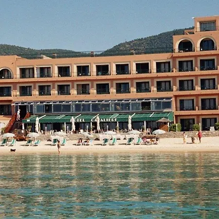 Cavaliere Surplage Szálloda