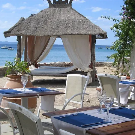 Cavaliere Surplage 3* 르 라방두