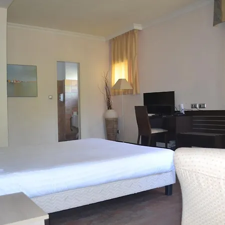 Szálloda Cavaliere Surplage